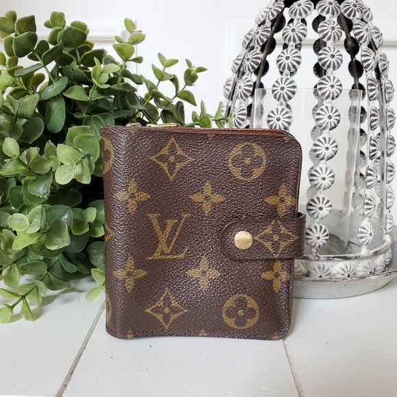 Louis Vuitton Handbags - Louis Vuitton Monogram Compact Zippy Wallet